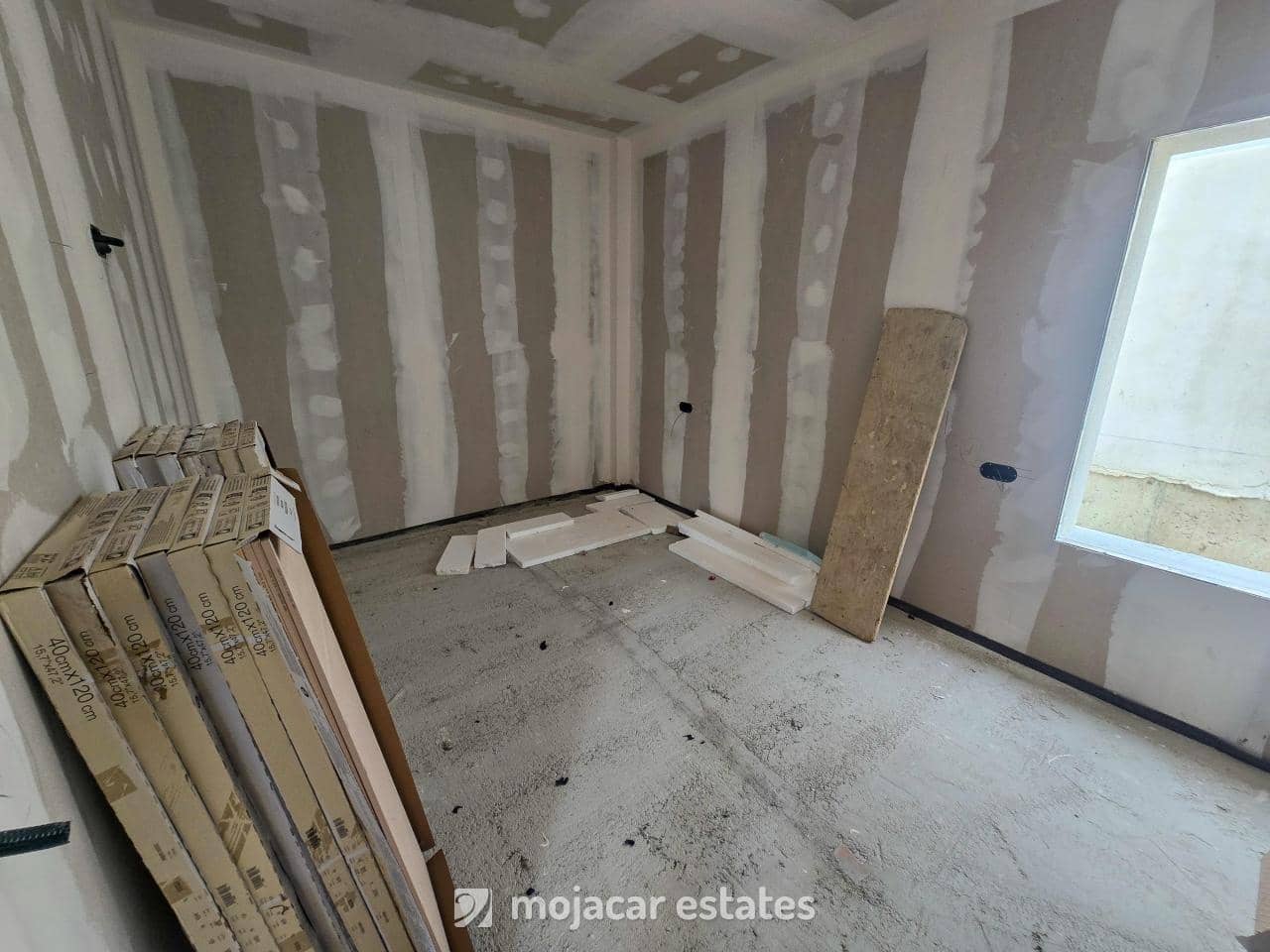 Chalet de 3 habitaciones en Los Gallardos en venta con piscina - 358.500 € (Ref: 9658092)