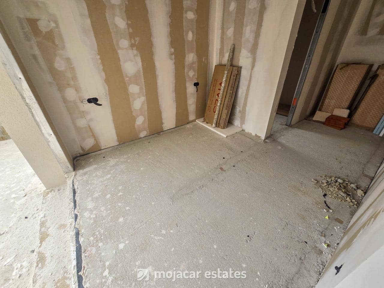 Chalet de 3 habitaciones en Los Gallardos en venta con piscina - 358.500 € (Ref: 9658092)