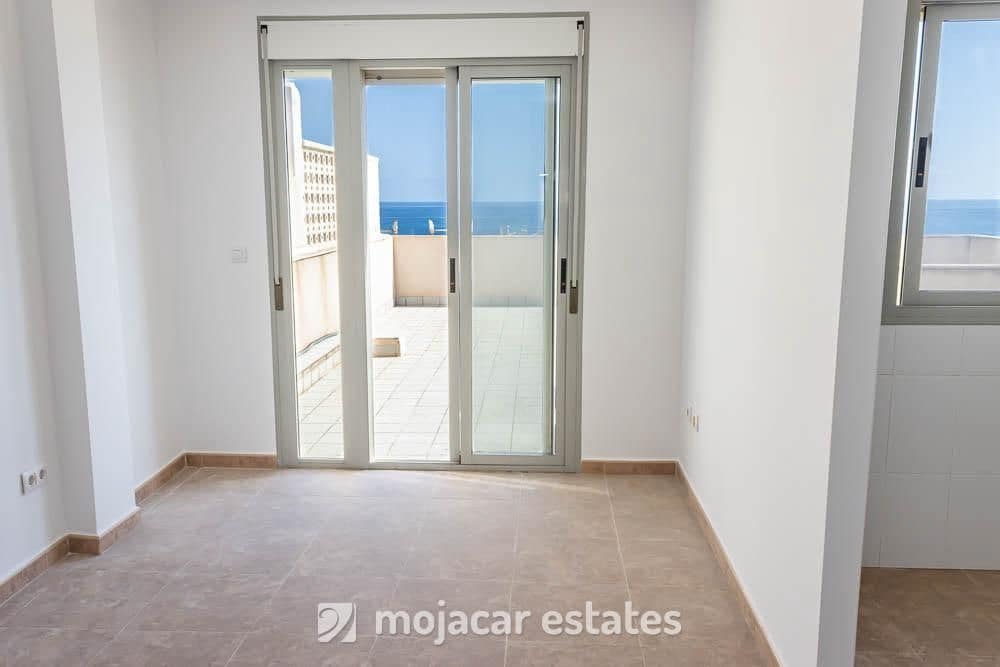 2 quarto Penthouse para venda em Garrucha - 145 000 € (Ref: 9720946)