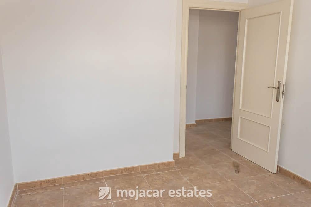 2 quarto Penthouse para venda em Garrucha - 145 000 € (Ref: 9720946)