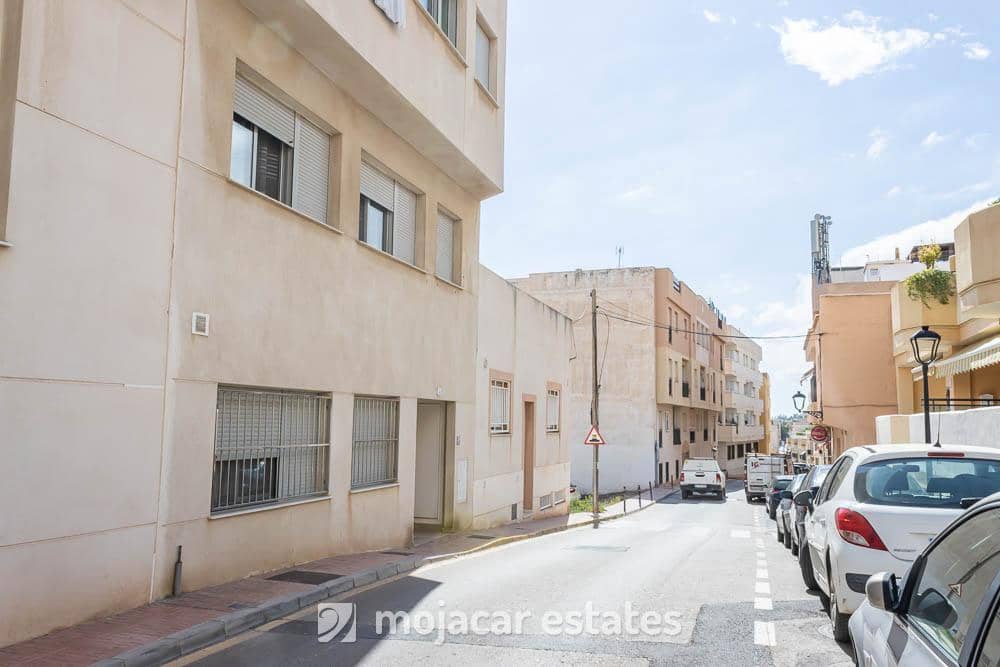 2 quarto Penthouse para venda em Garrucha - 145 000 € (Ref: 9720946)