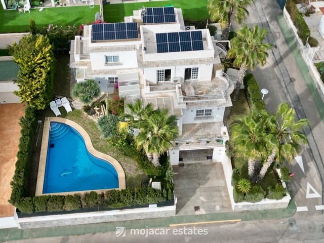 5 slaapkamer Villa te koop in Puerto del Rey, Vera met zwembad garage - € 610.000 (Ref: 9779945)