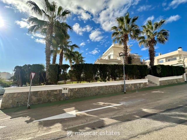 5 slaapkamer Villa te koop in Puerto del Rey, Vera met zwembad garage - € 610.000 (Ref: 9779945)