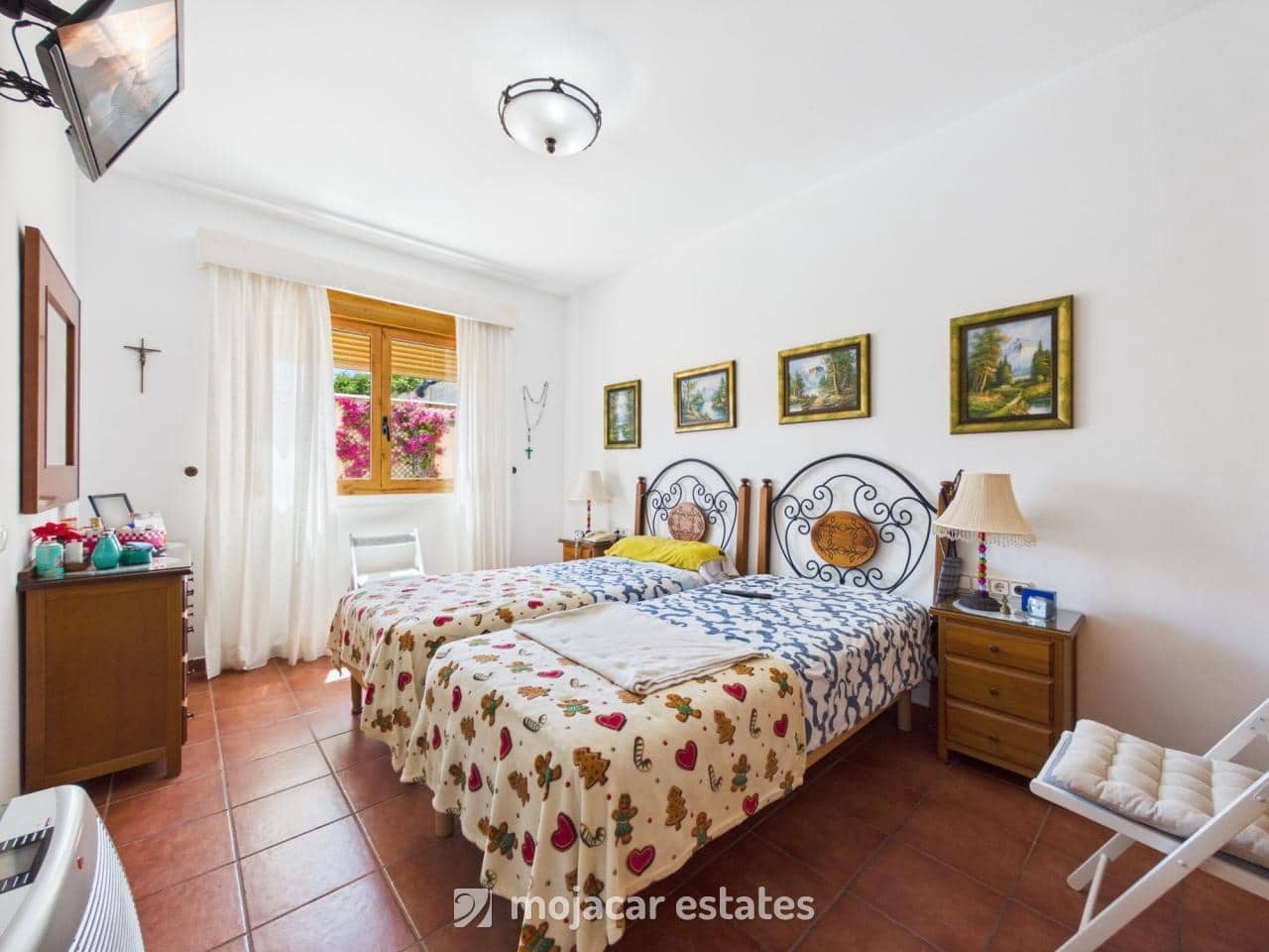 Chalet de 3 habitaciones en Vera en venta con piscina garaje - 475.000 € (Ref: 9875449)