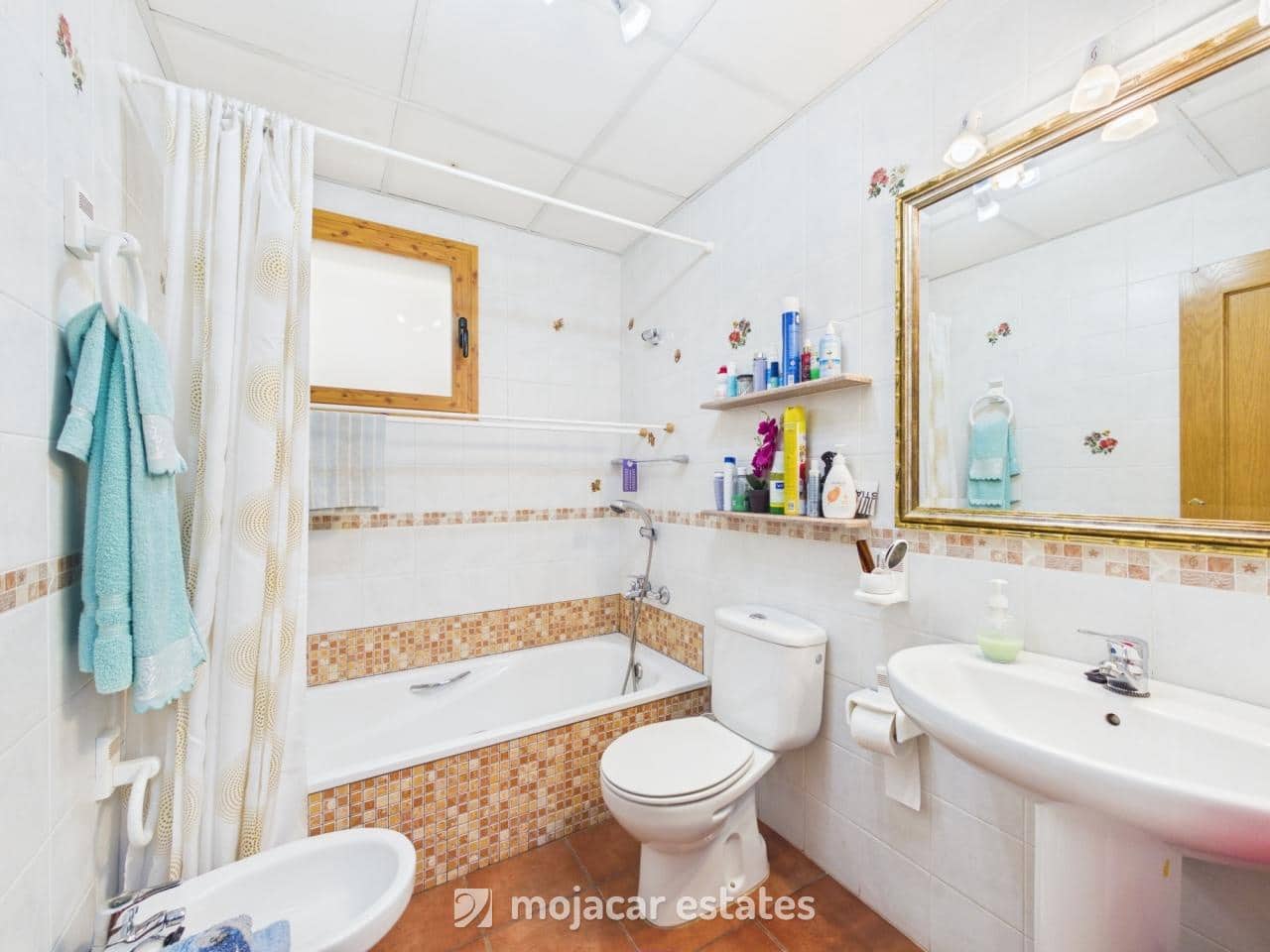 Chalet de 3 habitaciones en Vera en venta con piscina garaje - 475.000 € (Ref: 9875449)