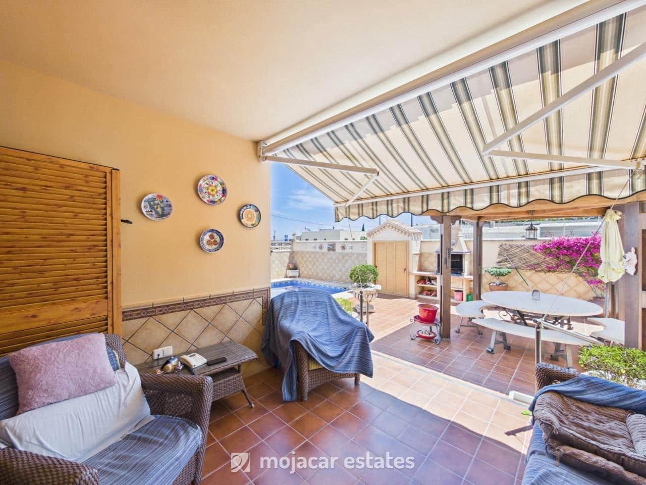 Chalet de 3 habitaciones en Vera en venta con piscina garaje - 475.000 € (Ref: 9875449)