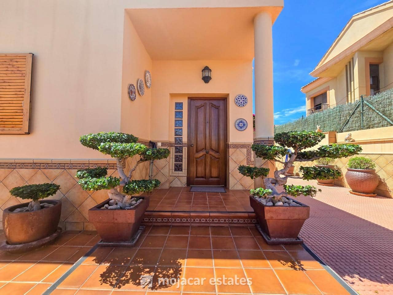 Chalet de 3 habitaciones en Vera en venta con piscina garaje - 475.000 € (Ref: 9875449)