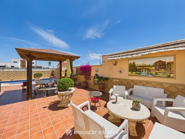 3 sovrum Villa till salu i Vera Ciudad, Vera med pool garage - 475 000 € (Ref: 9875449)