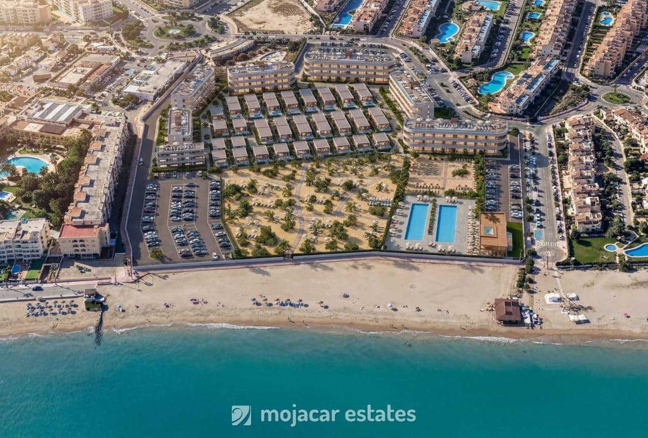 2 bedroom Apartment for sale in Vera with pool - € 320,000 (Ref: 9939167)