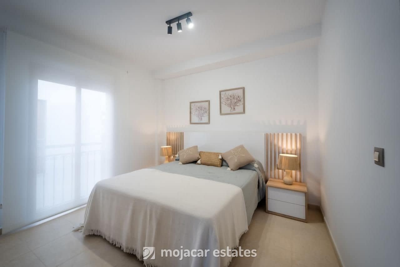 2 soverom Leilighet til salgs i Las Herrerias med svømmebasseng garasje - € 145 900 (Ref: 9974435)