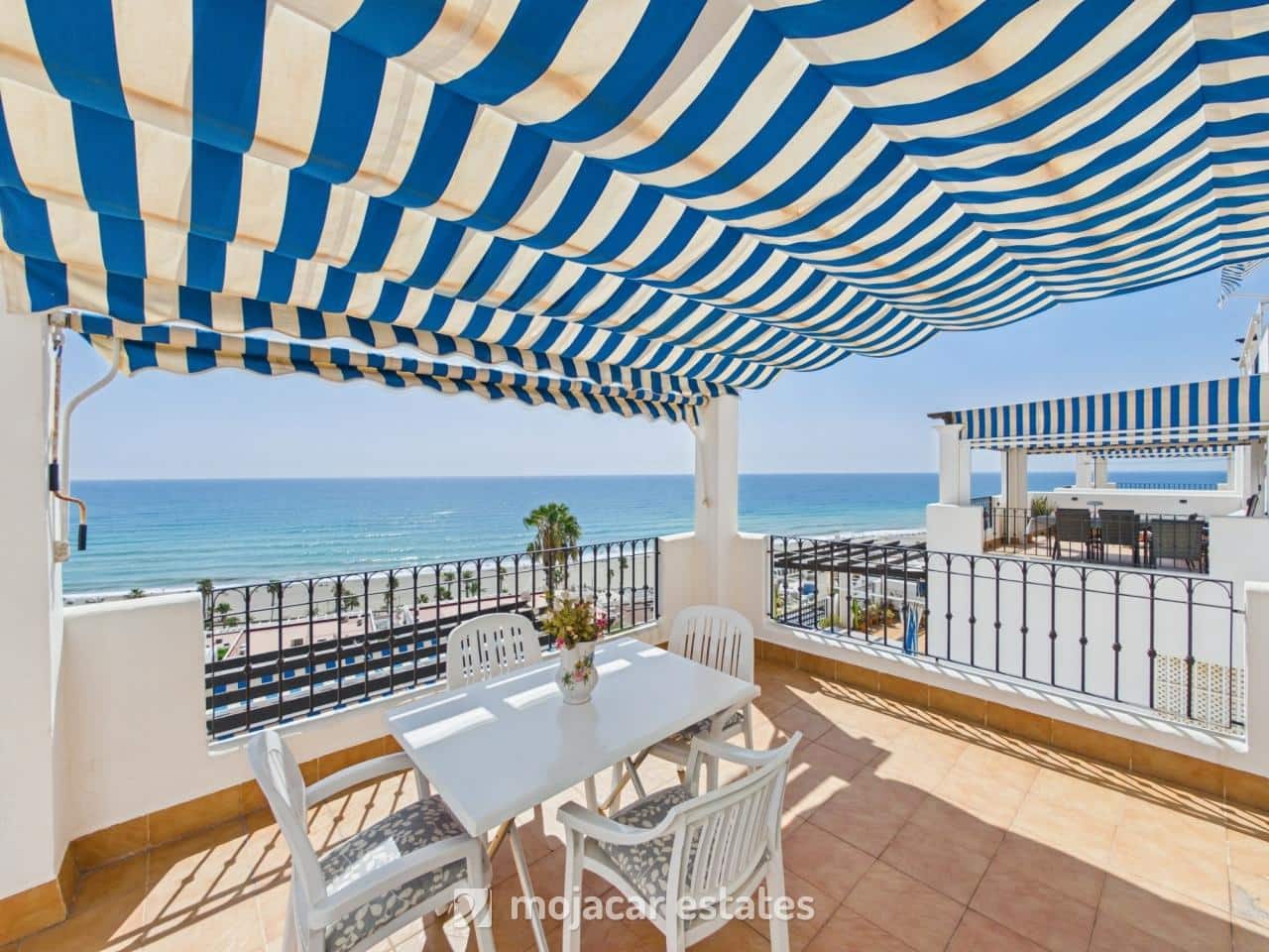 3 soveværelse Lejlighed til salg i Mojacar med swimmingpool garage - € 380.000 (Ref: 9990006)