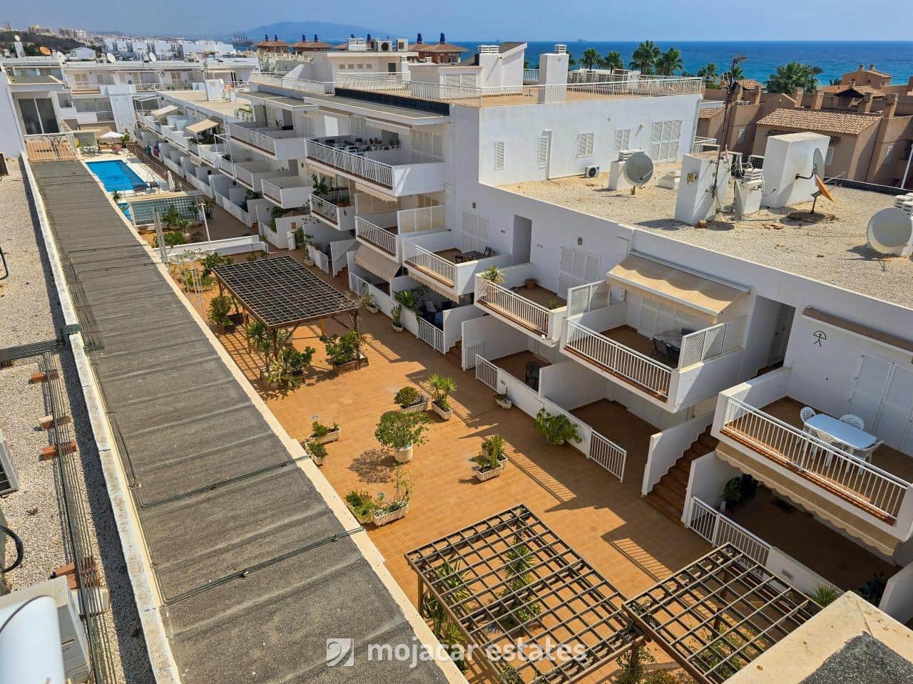 2 bedroom Apartment for sale in Mojacar with pool garage - € 243,000 (Ref: 9993668)