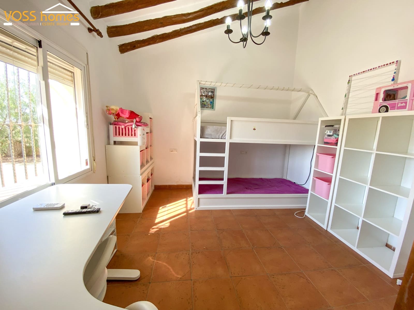 5 soveværelse Finca/Landehus til salg i Huercal-Overa med swimmingpool garage - € 219.950 (Ref: 10004852)
