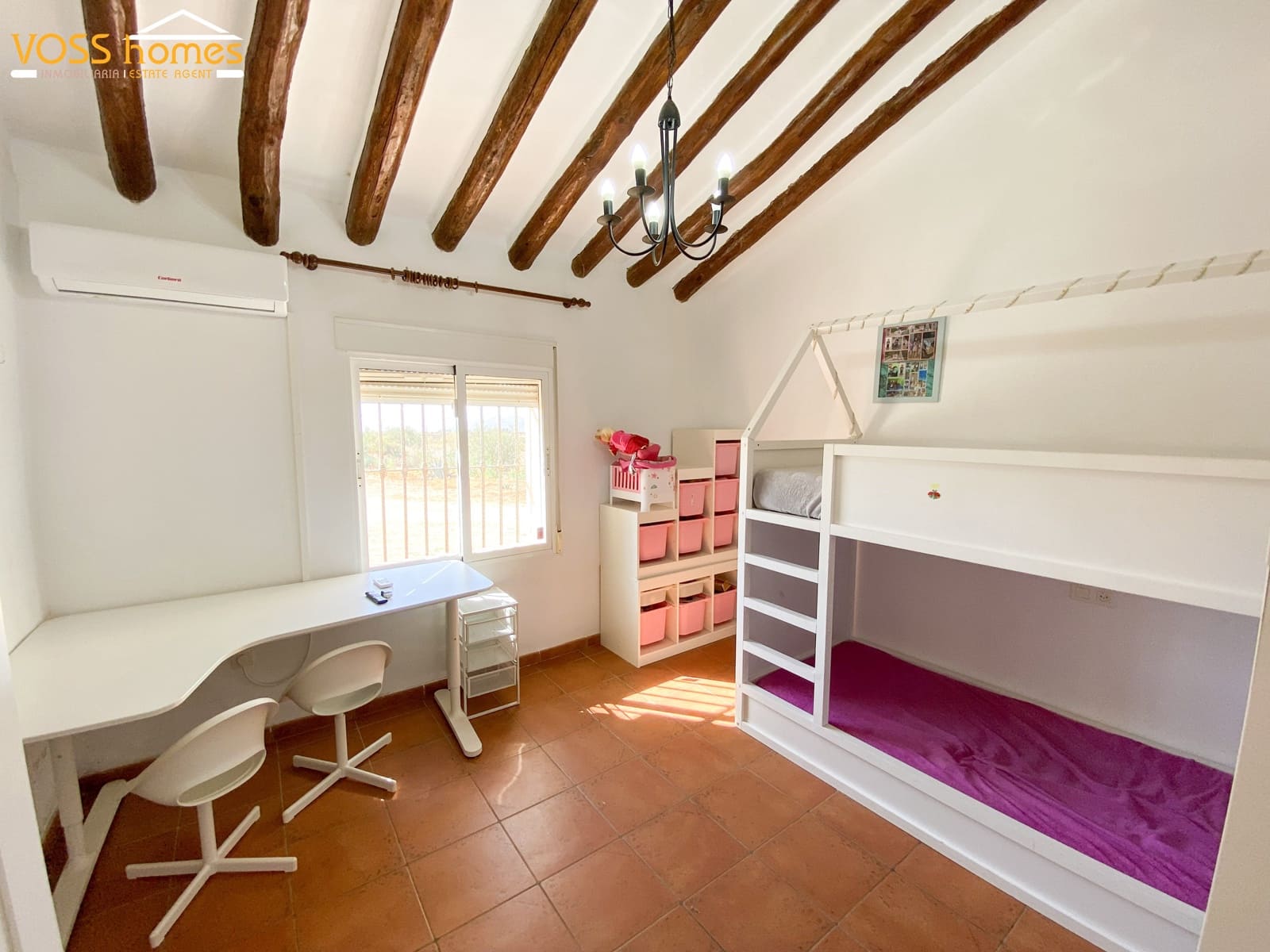 5 soveværelse Finca/Landehus til salg i Huercal-Overa med swimmingpool garage - € 219.950 (Ref: 10004852)