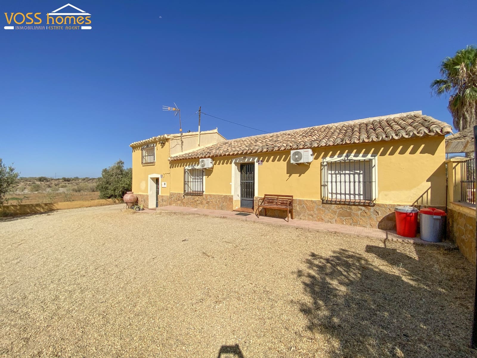 5 soveværelse Finca/Landehus til salg i Huercal-Overa med swimmingpool garage - € 219.950 (Ref: 10004852)