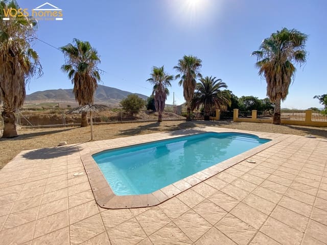 5 soveværelse Finca/Landehus til salg i Huércal-Overa med swimmingpool garage - € 219.950 (Ref: 10004852)