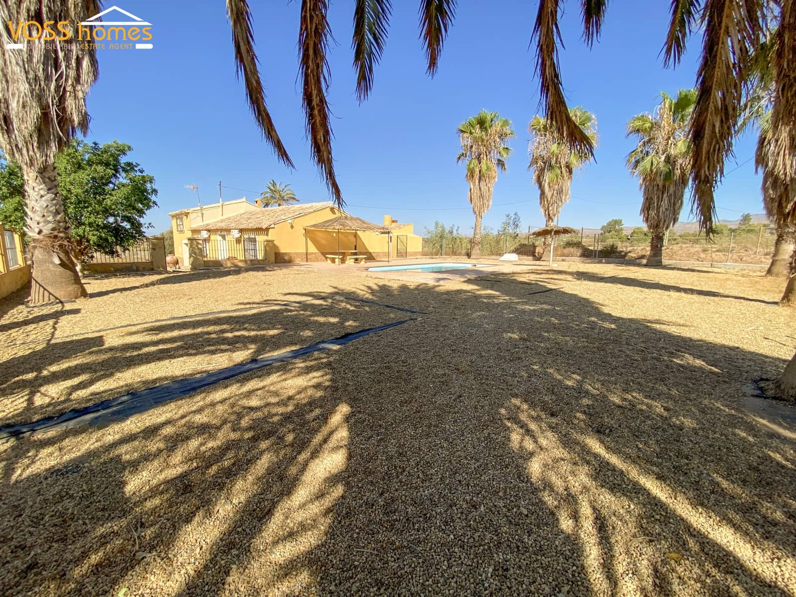 5 soveværelse Finca/Landehus til salg i Huercal-Overa med swimmingpool garage - € 219.950 (Ref: 10004852)