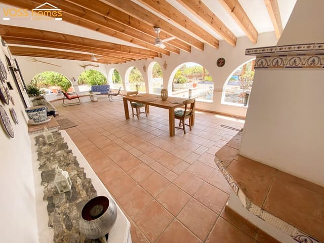 Finca/Casa Rural de 4 habitaciones en Huércal-Overa en venta con piscina garaje - 485.000 € (Ref: 10036246)