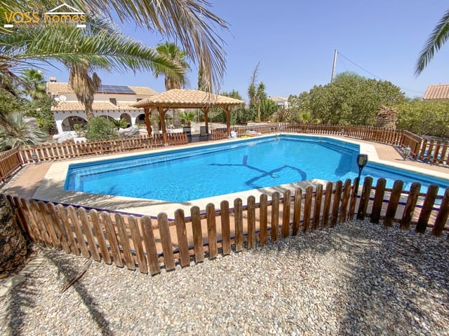 Finca/Casa Rural de 4 habitaciones en Huércal-Overa en venta con piscina garaje - 485.000 € (Ref: 10036246)