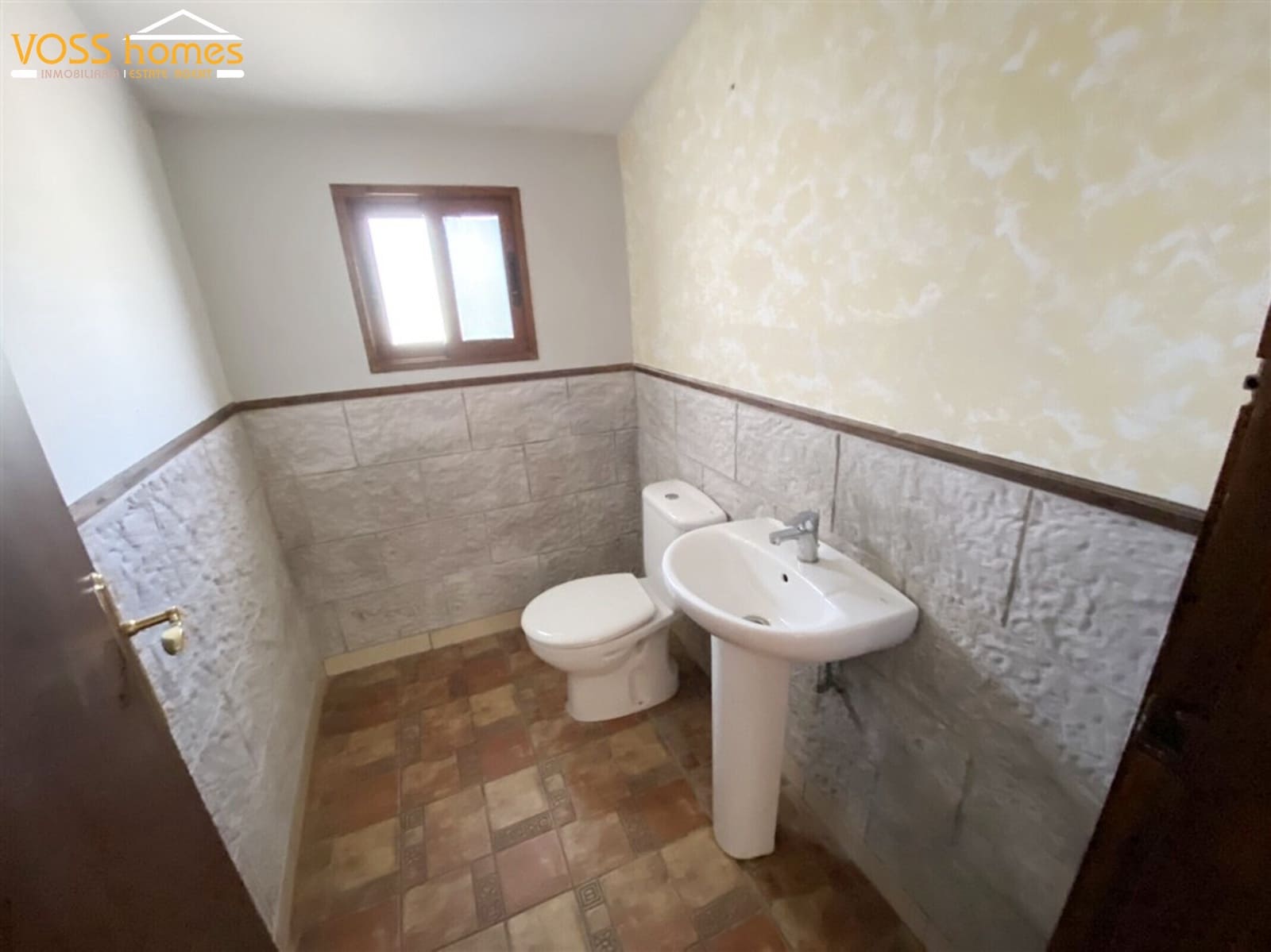 8 slaapkamer Commercieel te koop in Huercal-Overa met zwembad - € 289.950 (Ref: 10038564)