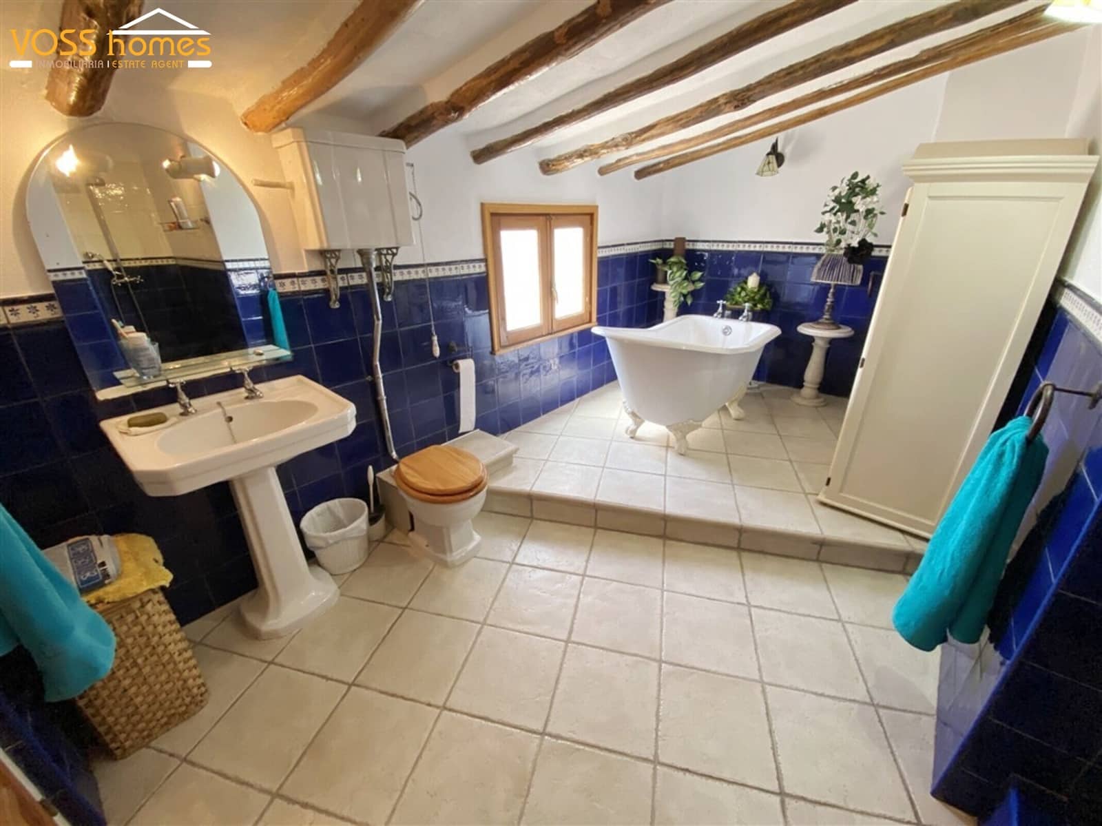 8 slaapkamer Commercieel te koop in Huercal-Overa met zwembad - € 289.950 (Ref: 10038564)