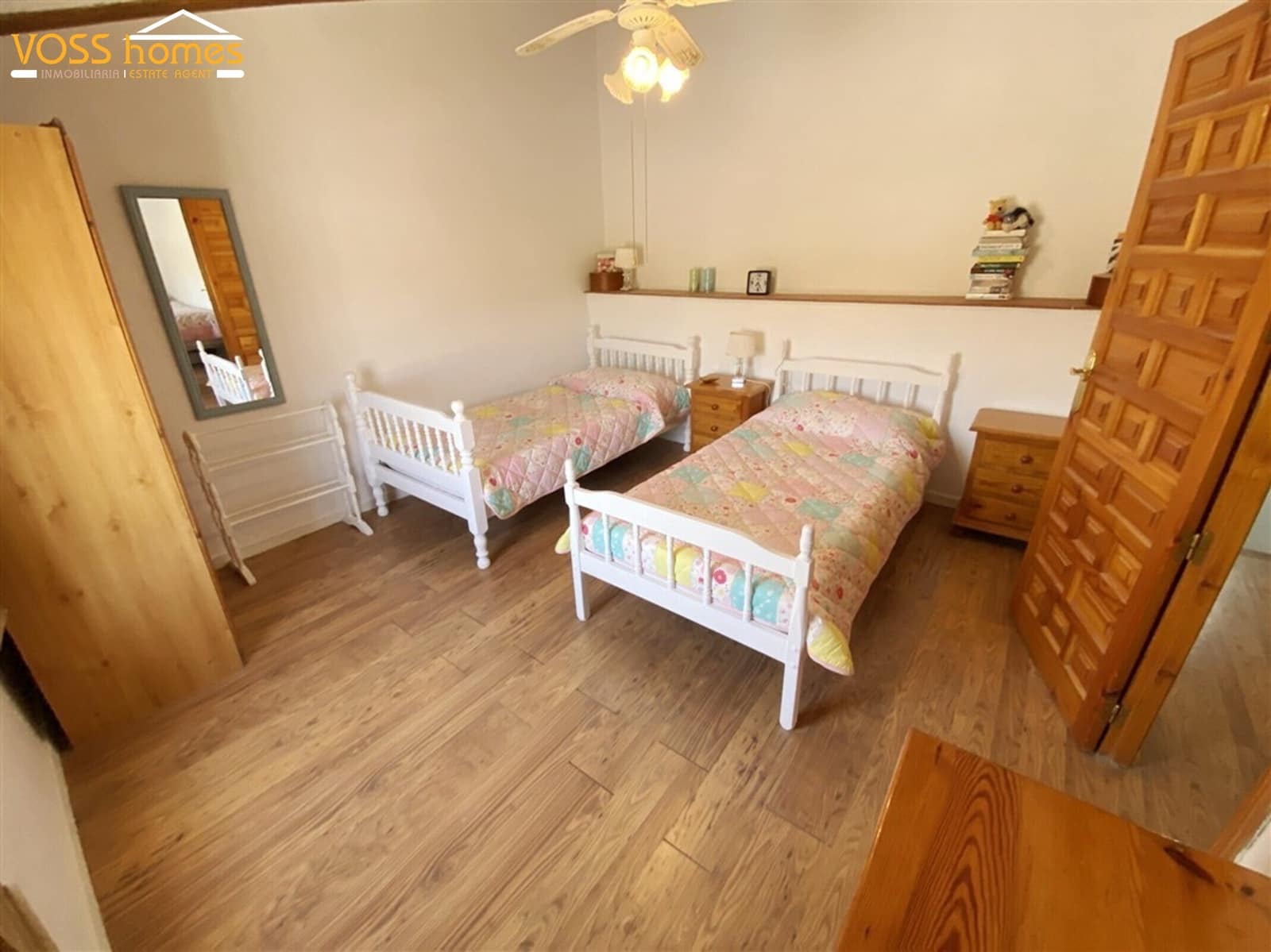 8 slaapkamer Commercieel te koop in Huercal-Overa met zwembad - € 289.950 (Ref: 10038564)