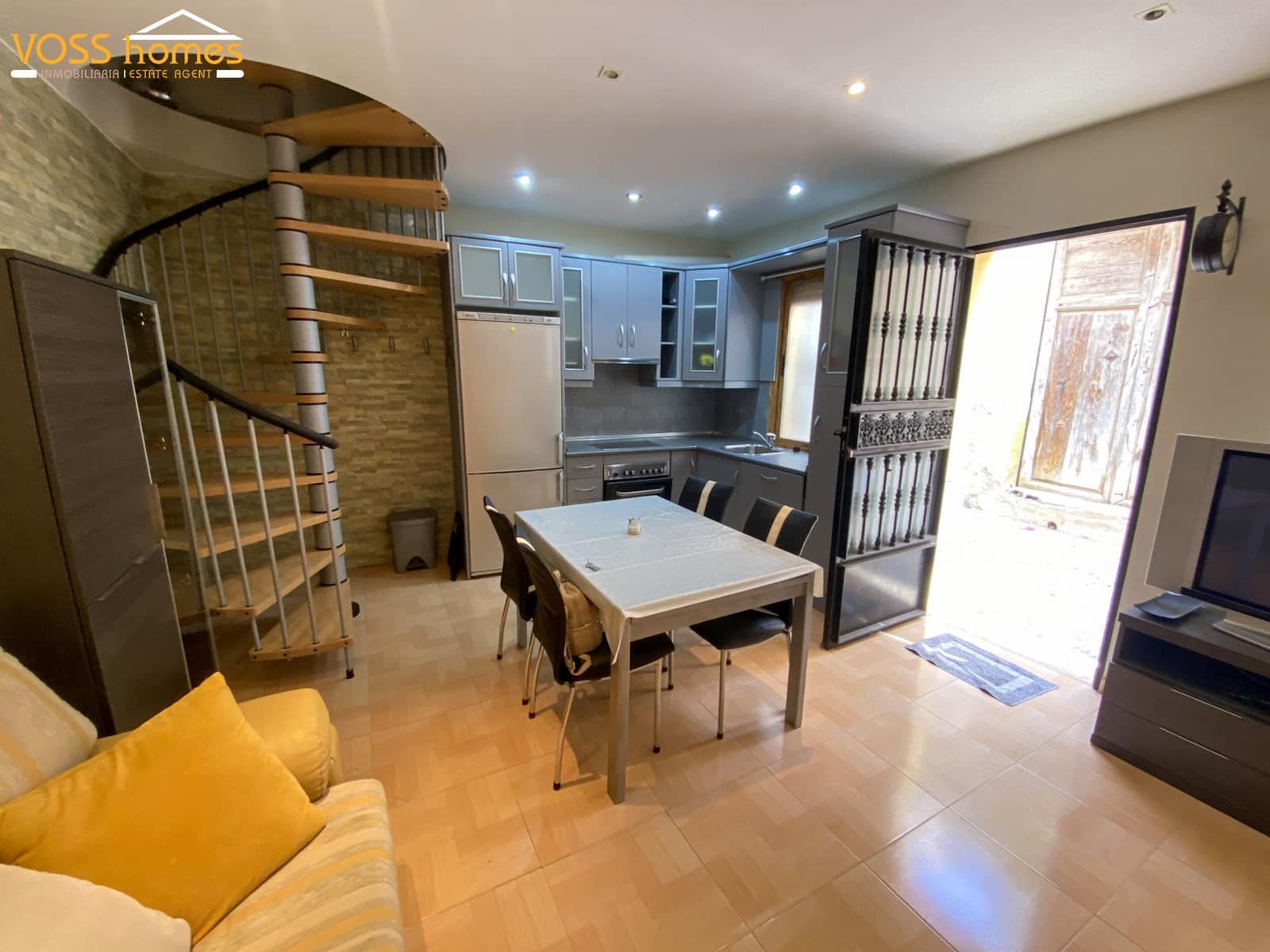 2 bedroom Townhouse for rent in Velez-Rubio - € 625 (Ref: 10040302)