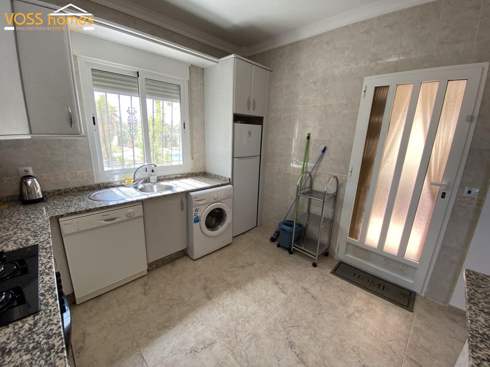 3 Zimmer Villa zu vermieten in Huercal-Overa mit Pool Garage - 1.200 € (Ref: 10048925)