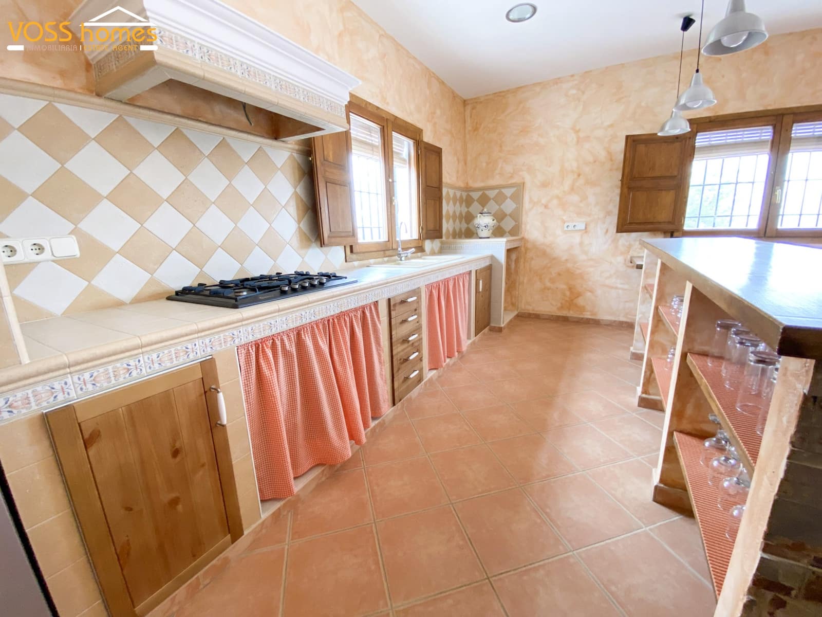 4 sypialnia Finka/Dom wiejski na sprzedaż w Huercal-Overa z garażem - 298 000 € (Ref: 10059476)
