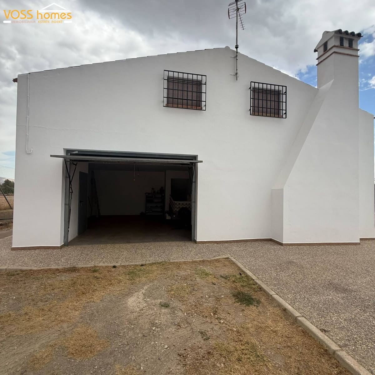 4 soveværelse Finca/Landehus til salg i Huercal-Overa med garage - € 250.000 (Ref: 10059476)
