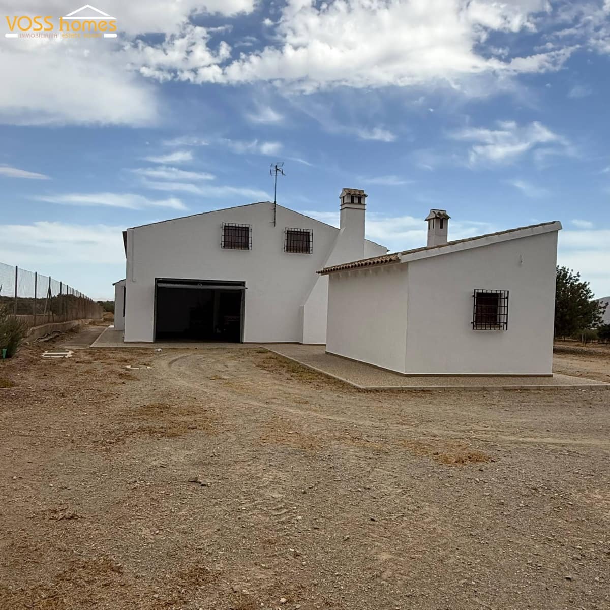 4 soveværelse Finca/Landehus til salg i Huercal-Overa med garage - € 250.000 (Ref: 10059476)