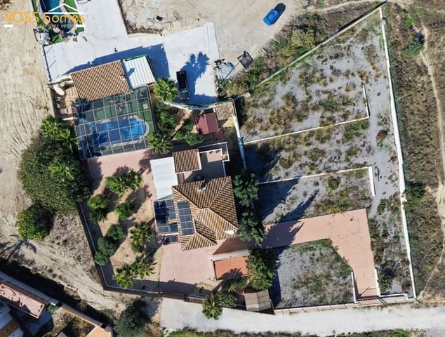 5 soveværelse Villa til salg i Huércal-Overa med swimmingpool garage - € 429.950 (Ref: 10101082)