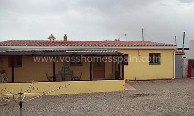 2 bedroom Finca/Country House for rent in Huercal-Overa - € 400 (Ref: 10118839)