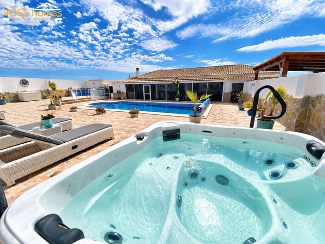 4 sovrum Villa till salu i Albox med pool garage - 395 000 € (Ref: 10133030)