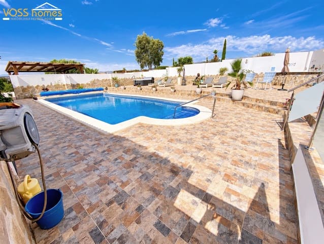 4 sovrum Villa till salu i Albox med pool garage - 395 000 € (Ref: 10133030)