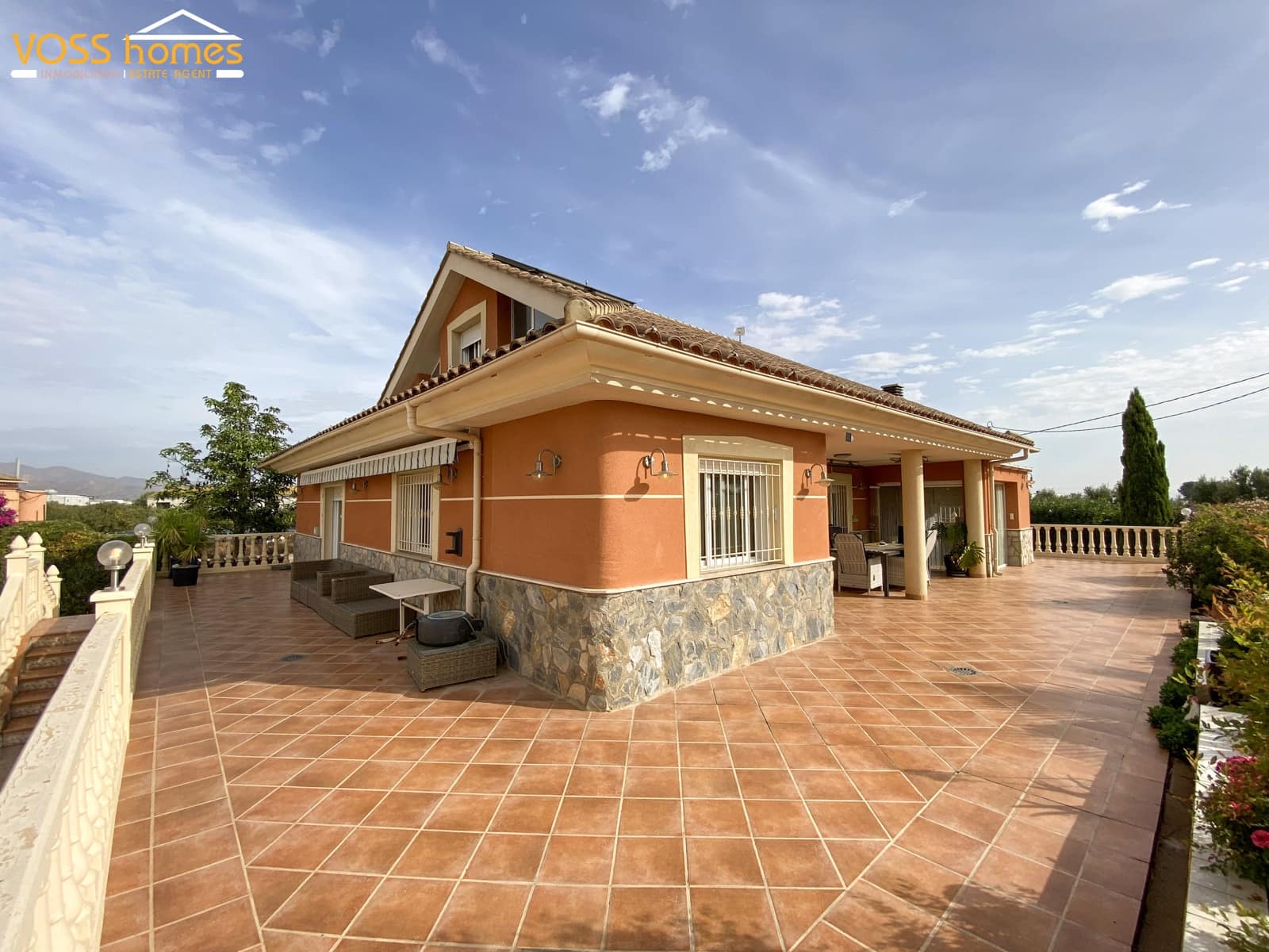 Chalet de 4 habitaciones en Puerto Lumbreras en venta con piscina garaje - 429.950 € (Ref: 10147446)