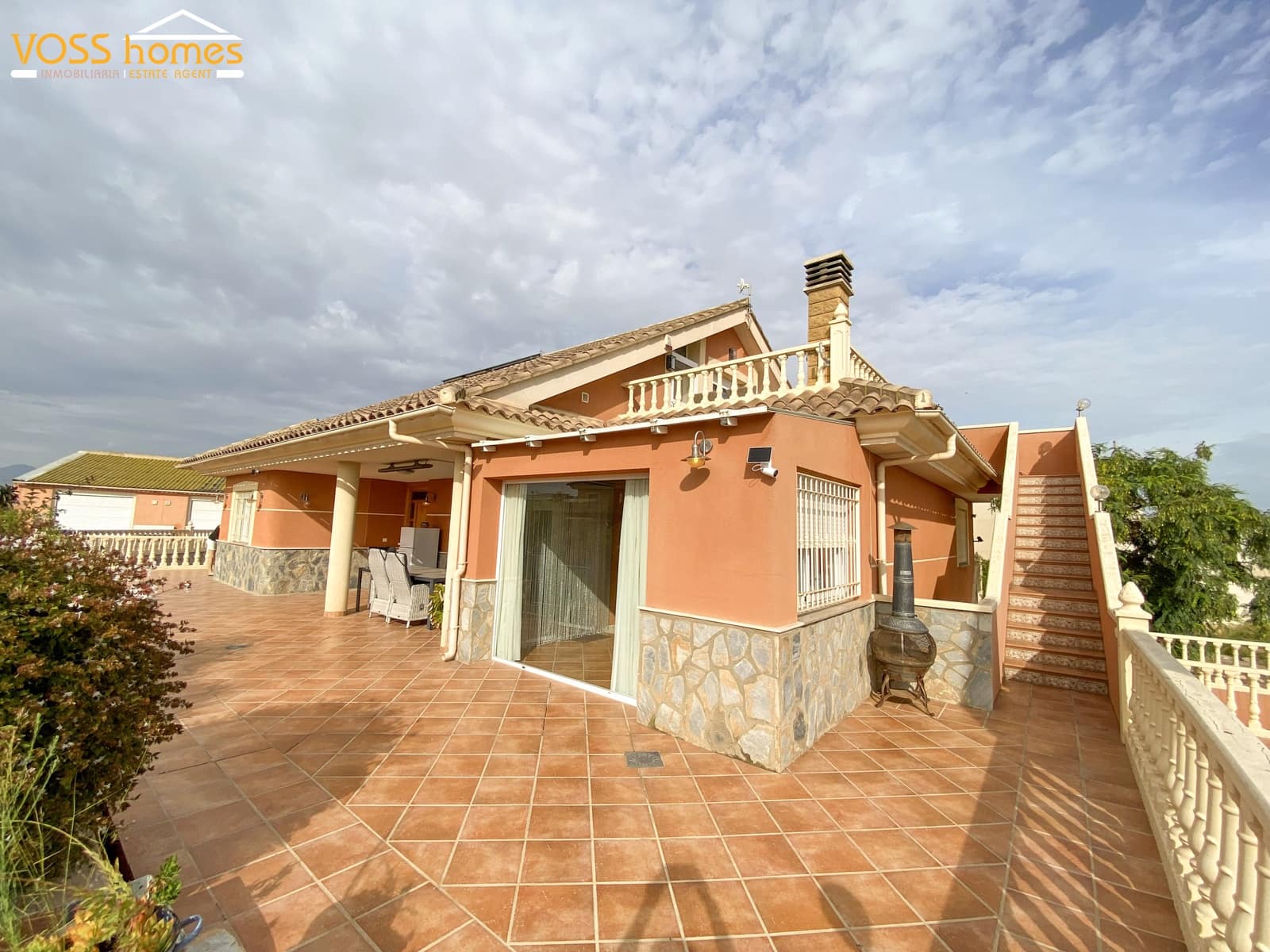 Chalet de 4 habitaciones en Puerto Lumbreras en venta con piscina garaje - 429.950 € (Ref: 10147446)