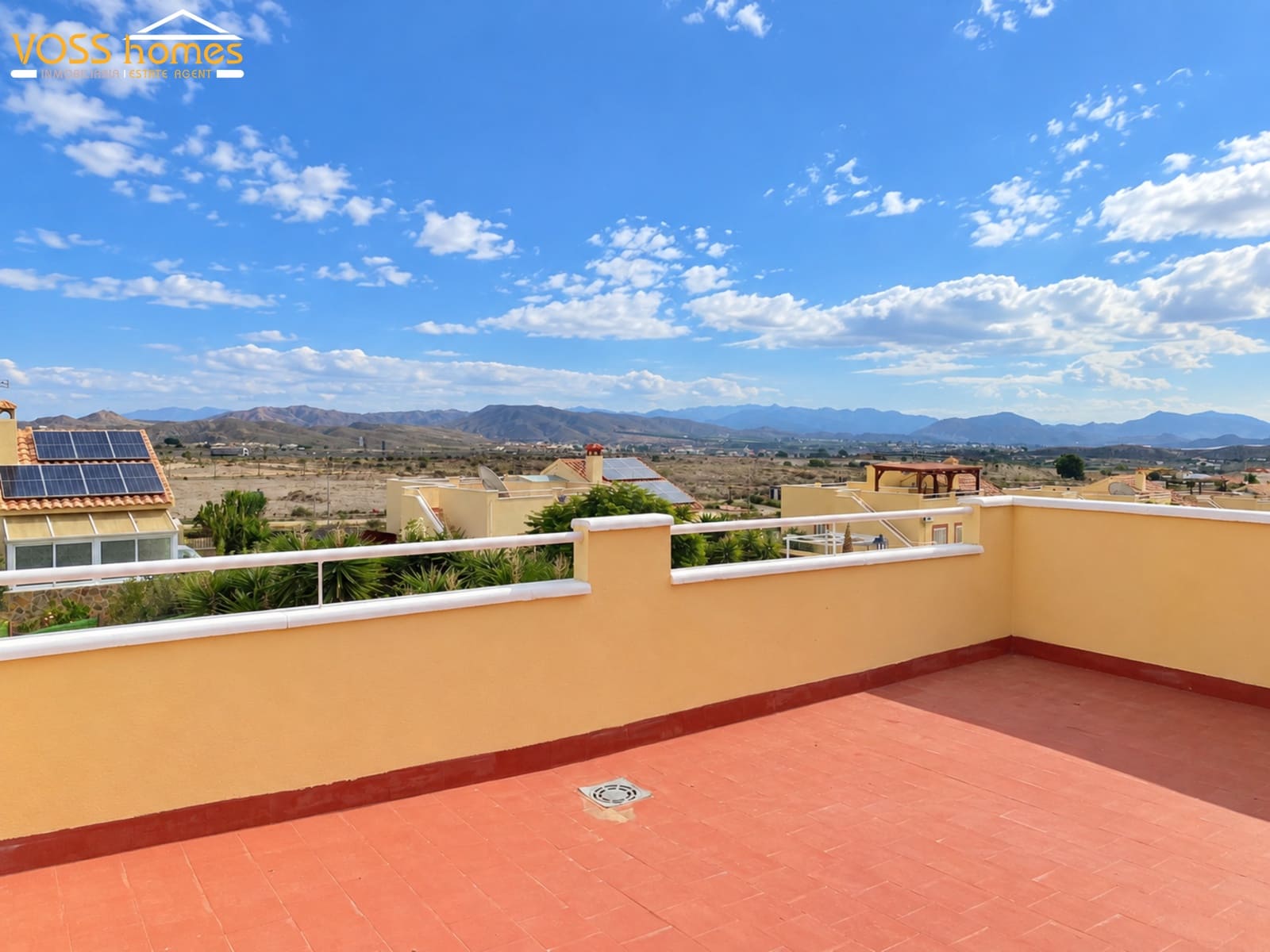 3 bedroom Villa for sale in La Alfoquia with garage - € 259,950 (Ref: 10158684)