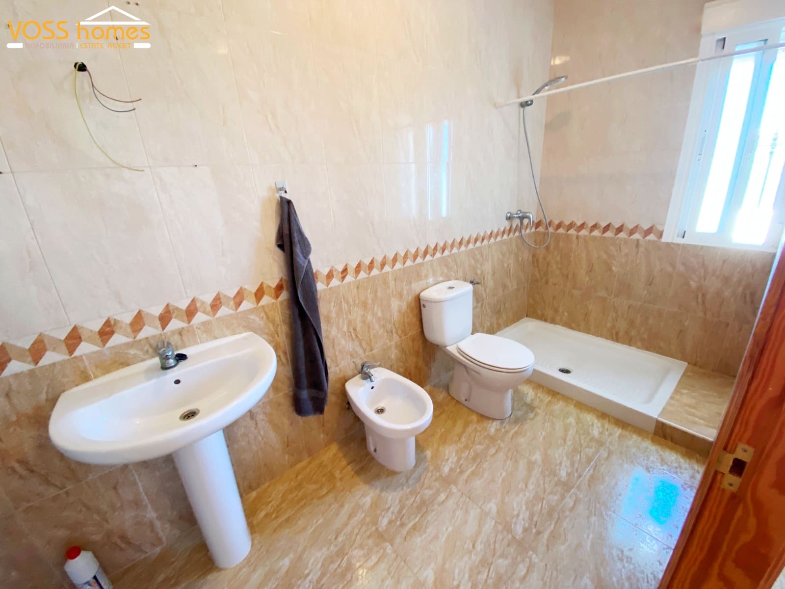 Chalet de 3 habitaciones en Zurgena en venta con garaje - 194.950 € (Ref: 10174781)