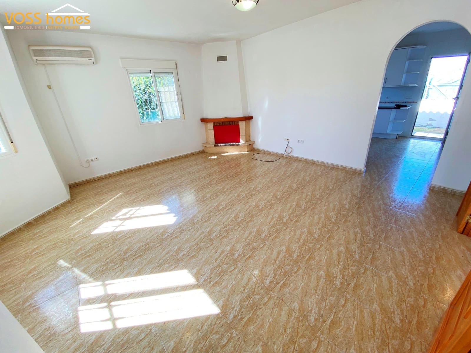Chalet de 3 habitaciones en Zurgena en venta con garaje - 194.950 € (Ref: 10174781)