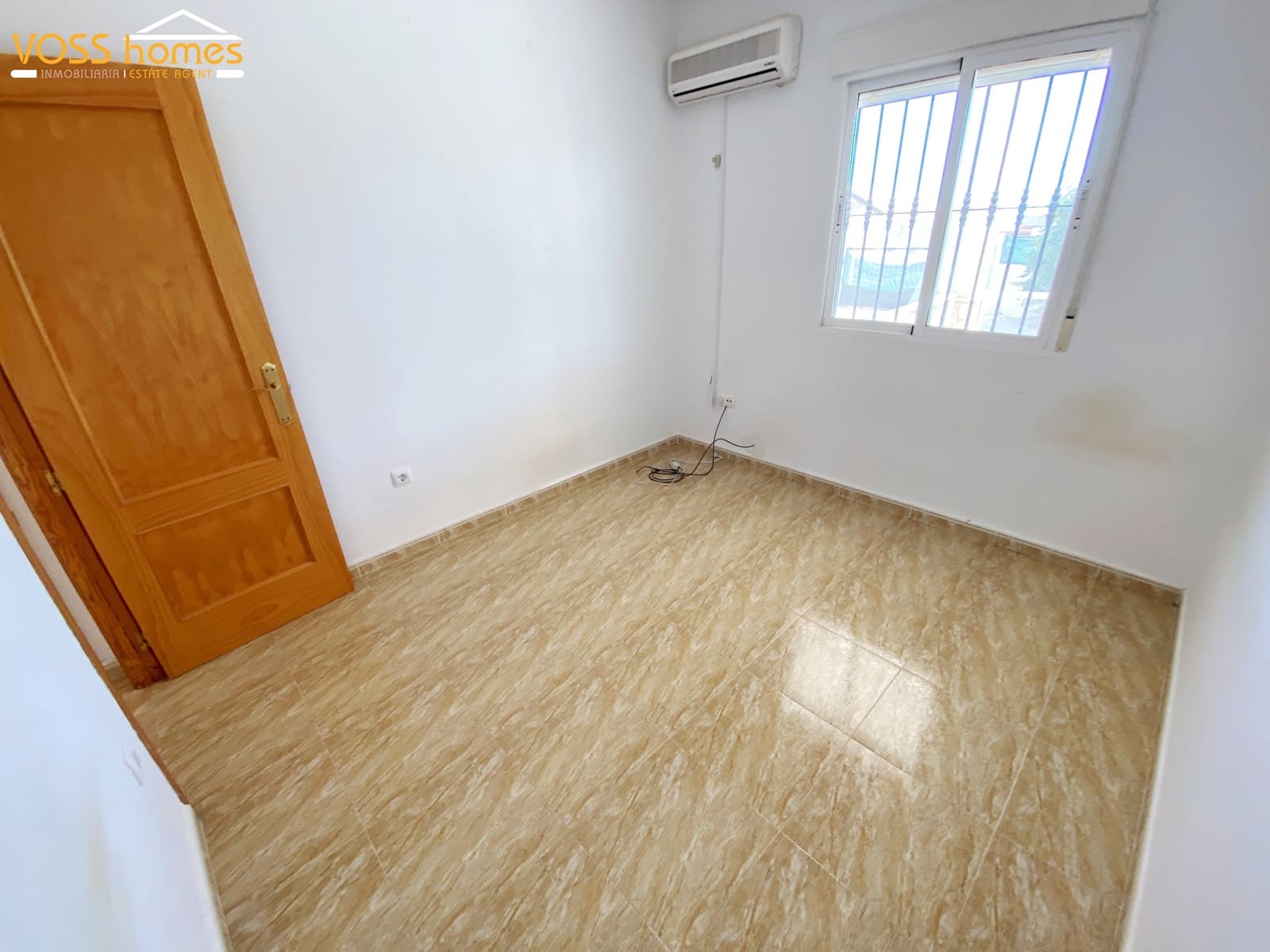 Chalet de 3 habitaciones en Zurgena en venta con garaje - 194.950 € (Ref: 10174781)