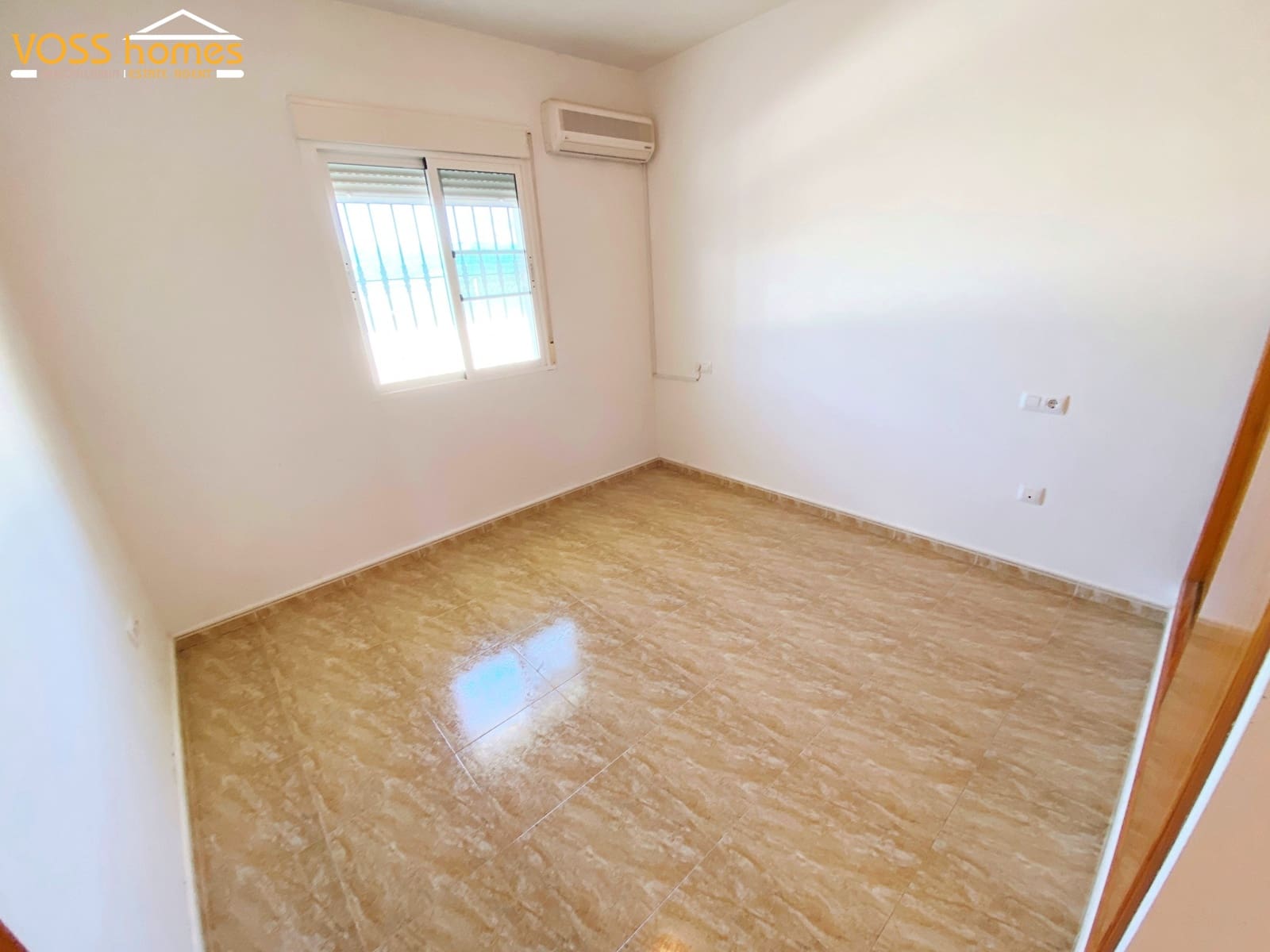 Chalet de 3 habitaciones en Zurgena en venta con garaje - 194.950 € (Ref: 10174781)