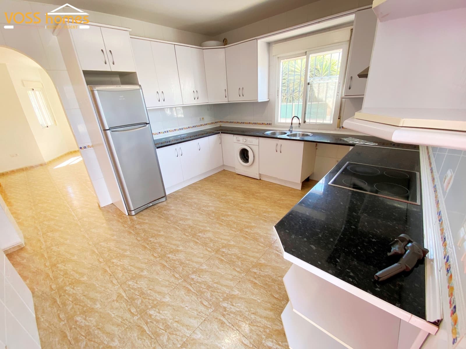 Chalet de 3 habitaciones en Zurgena en venta con garaje - 194.950 € (Ref: 10174781)
