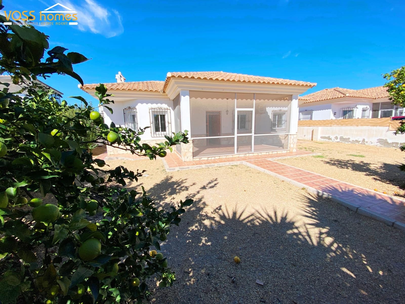 Chalet de 3 habitaciones en Zurgena en venta con garaje - 194.950 € (Ref: 10174781)