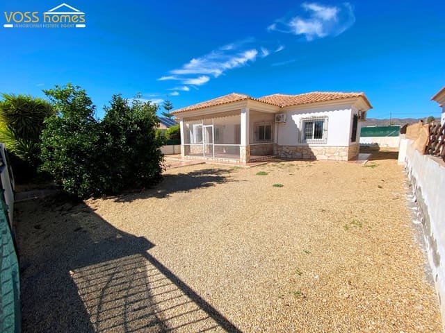 Chalet de 3 habitaciones en Zurgena en venta con garaje - 194.950 € (Ref: 10174781)