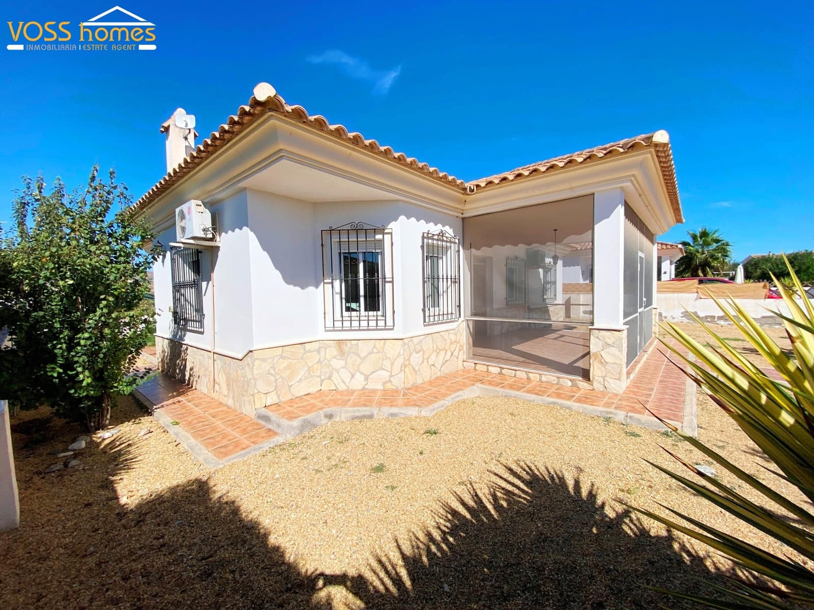 Chalet de 3 habitaciones en Zurgena en venta con garaje - 194.950 € (Ref: 10174781)
