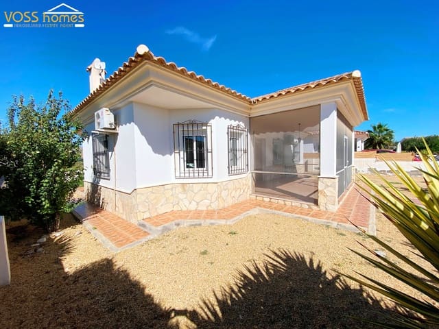 Chalet de 3 habitaciones en Zurgena en venta con garaje - 194.950 € (Ref: 10174781)