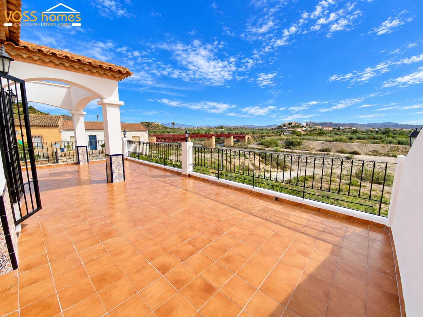3 bedroom Villa for sale in Cantoria with garage - € 269,950 (Ref: 10182202)