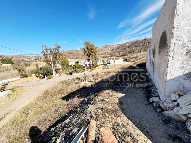 4 soveværelse Finca/Landehus til salg i Huercal-Overa - € 59.950 (Ref: 5349705)