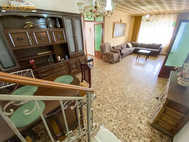 6 bedroom Townhouse for sale in Zurgena with garage - € 97,950 (Ref: 5349762)